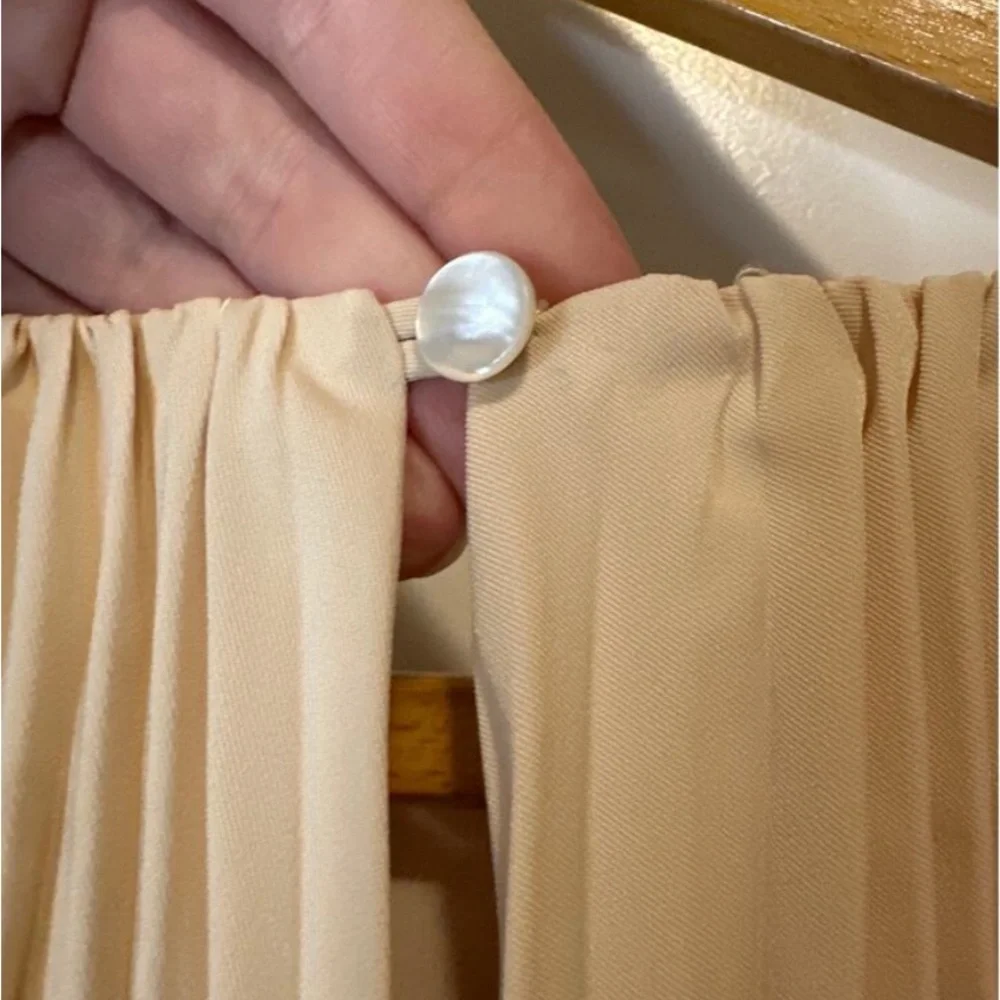 Mare Mare Anthropologie Pleated Blouse Bubble Hem - Picture 8 of 11